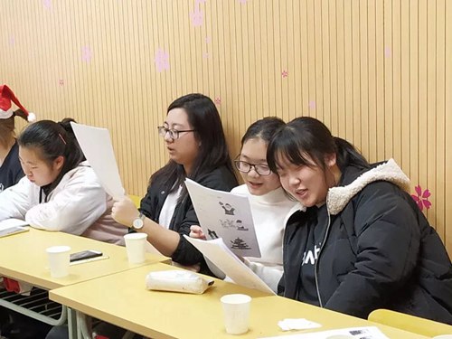 東經(jīng)日語圣誕活動